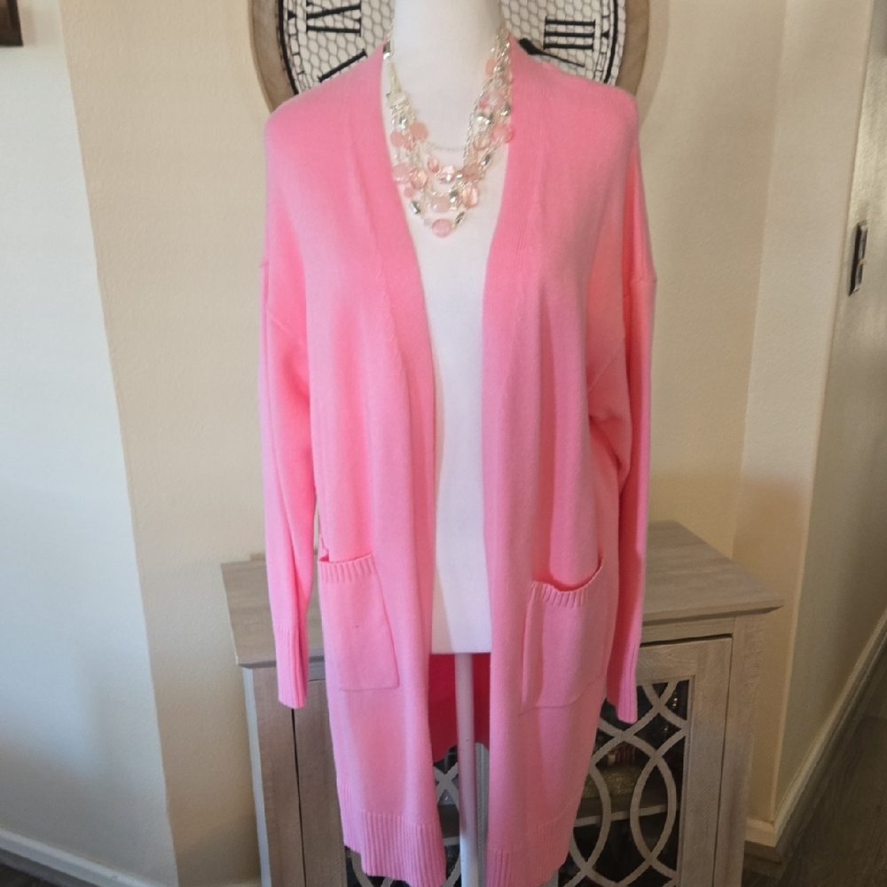 Chic Bubblegum Pink Women's Oversized Cardigan With Pockets NWOT